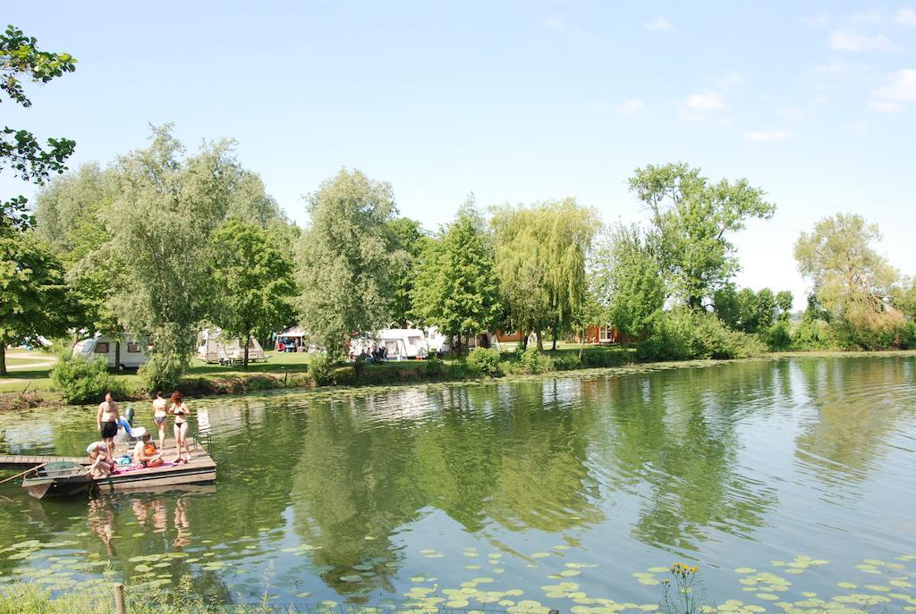 Camping "De Stuurmanskolk" Welsum Bagian luar foto